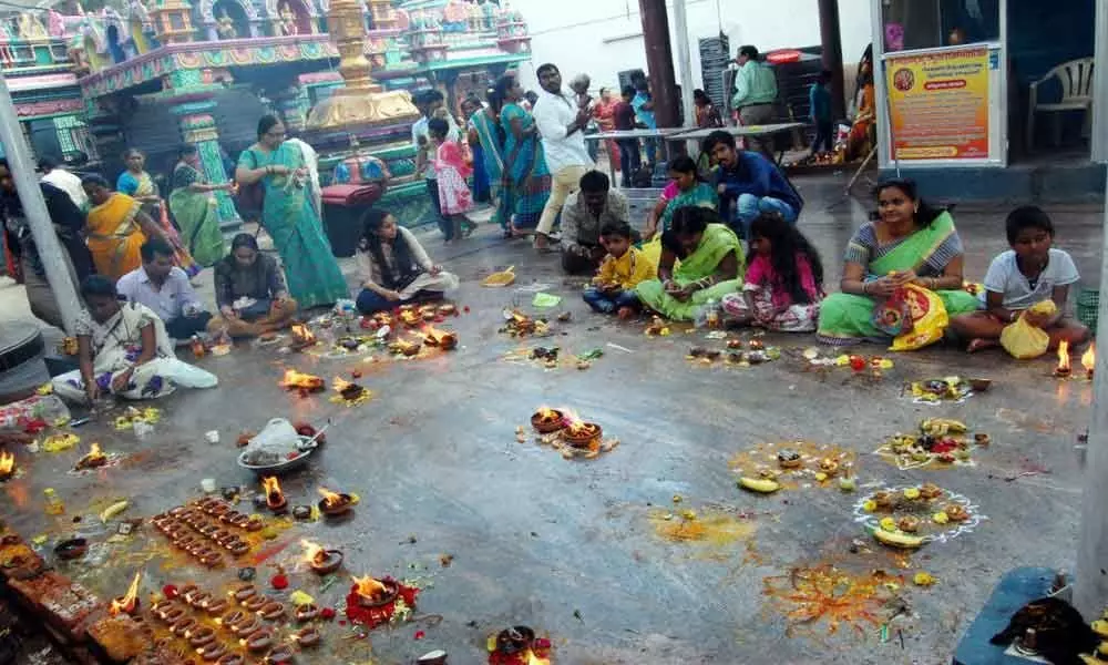 Shiva temples thronged on Karthika Pournami