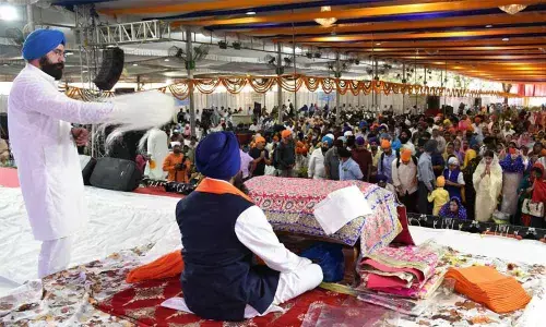 550th Prakash Utsav of Sri Guru Nanak Devji celebrated with gaiety and devotion