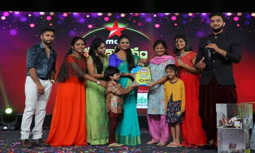 Top TV stars enthrall audience