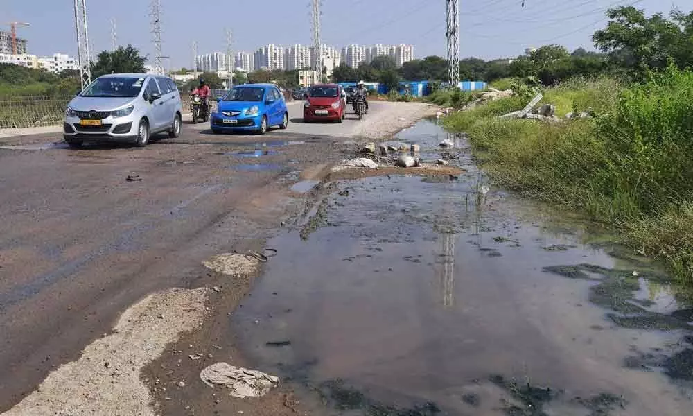 Sewage overflow causes smelly traffic woes