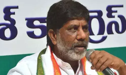 Take steps to end RTC strike: Bhatti to KCR