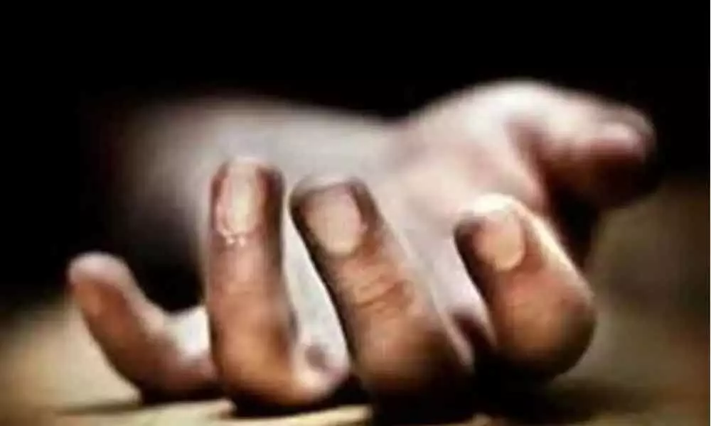 Depression drives teenage girl to commit suicide in Hyderabad