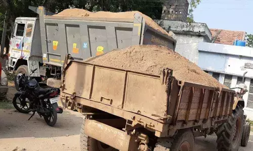Vehicles transporting illegal sand seized  in Guntur