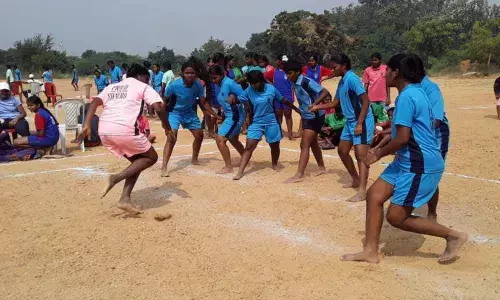 Prefinals in football, volleyball held