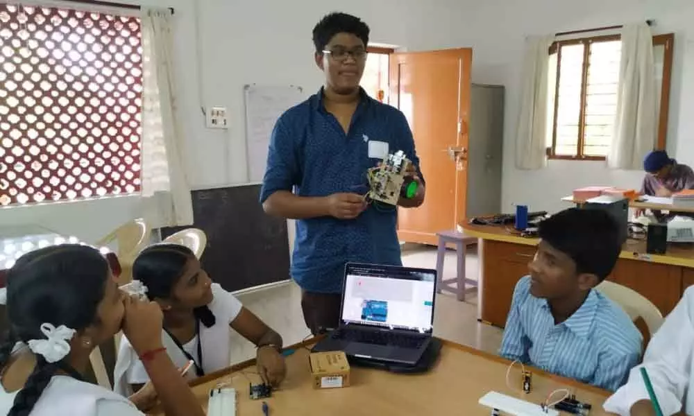 Hyderabad: Training classes for computer coding conducted