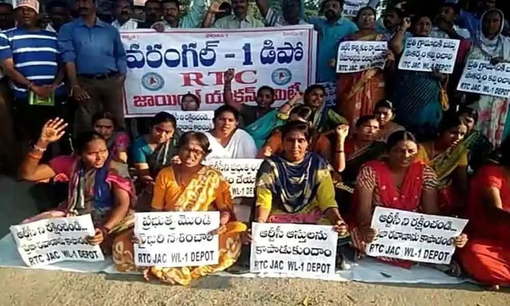 RTC strike on day 42 equals Sakala Janula Samme of 2011  in Warangal