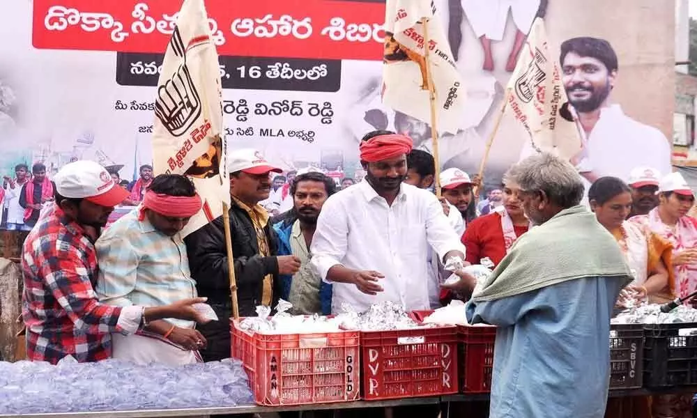 Jana Sena leaders organise food camp in Nellore