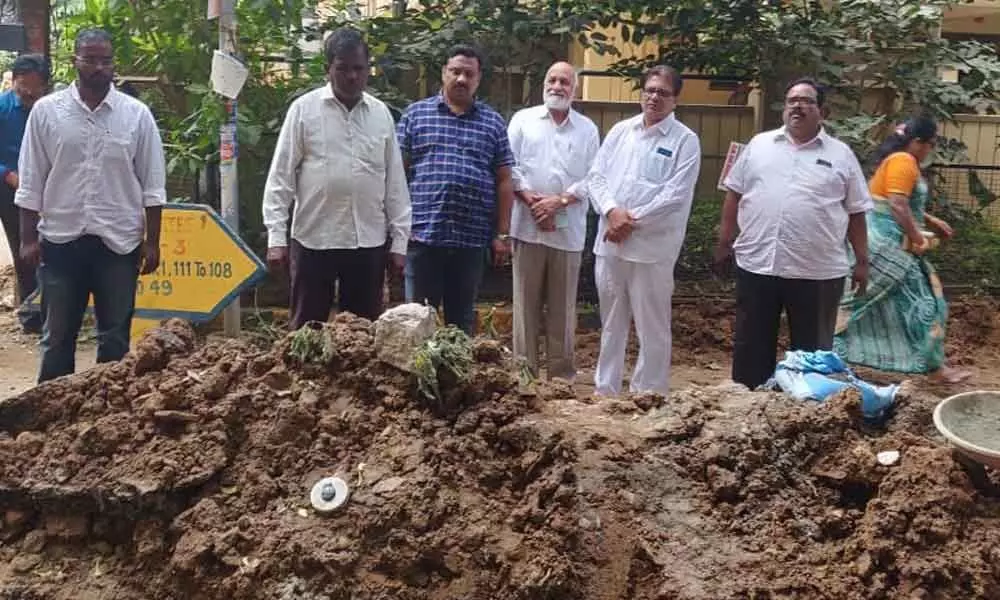 Corporator Janakirama Raju inspects drainage works