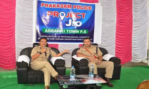 IGP Vineet inspects Addanki Police Station