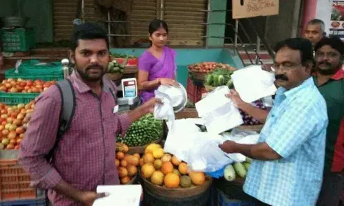 10,000 fine imposed on 4 vendors for using banned plastic covers in Huzurnagar