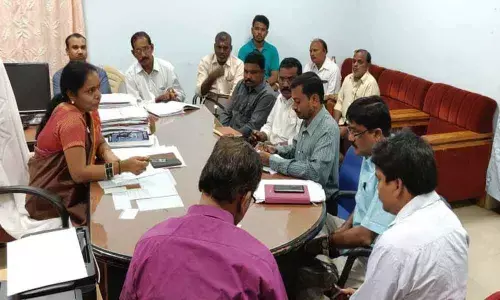 Revenue staff told to meet target