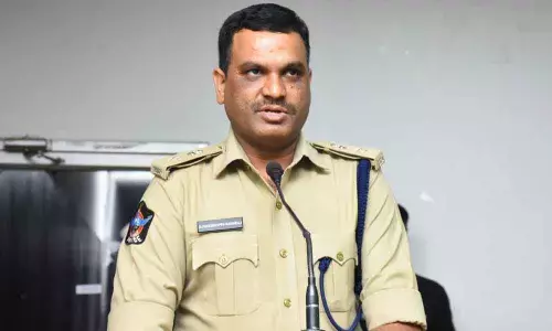 Beware of fraudsters in online transactions: SP warns people