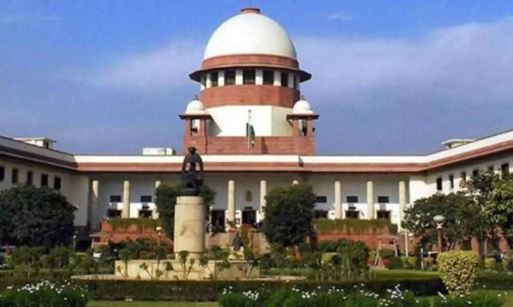 SC stays Allahabad HC order passed on Swami Chinmayanands plea