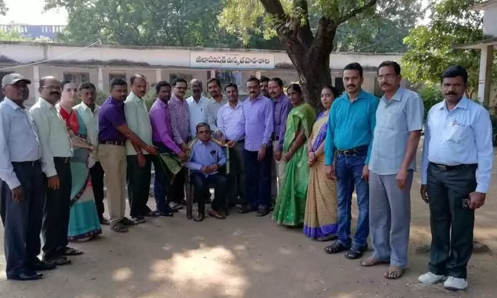DEO MV Durgaprasad makes surprise visits to Veenavanka mandal ZP High schools