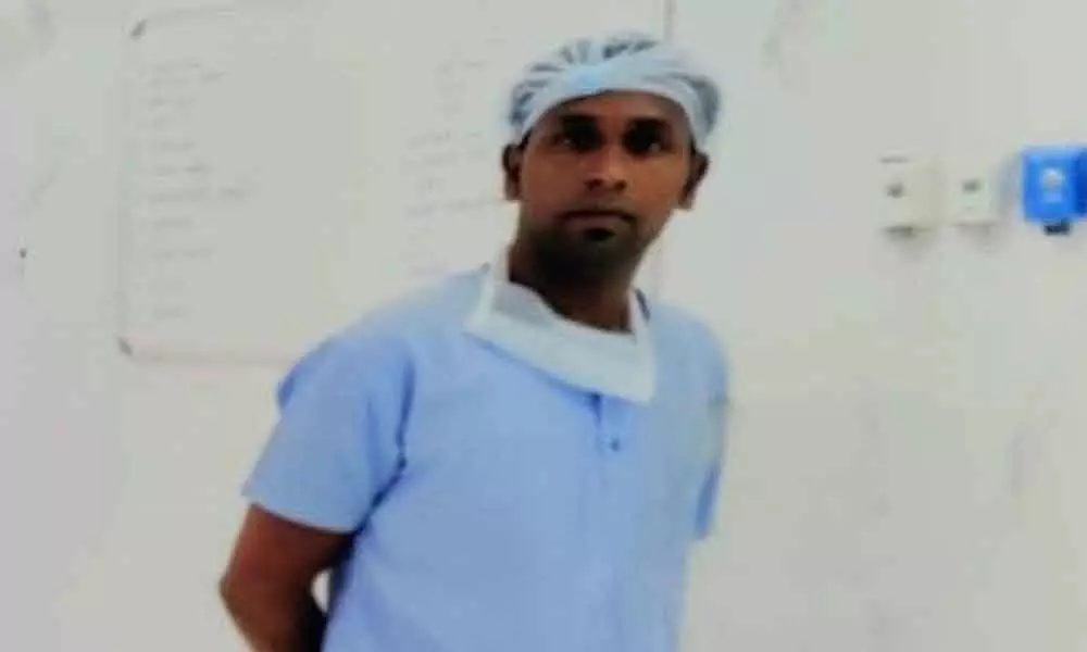 Cops take fake doctor into custody in Visakhapatnam