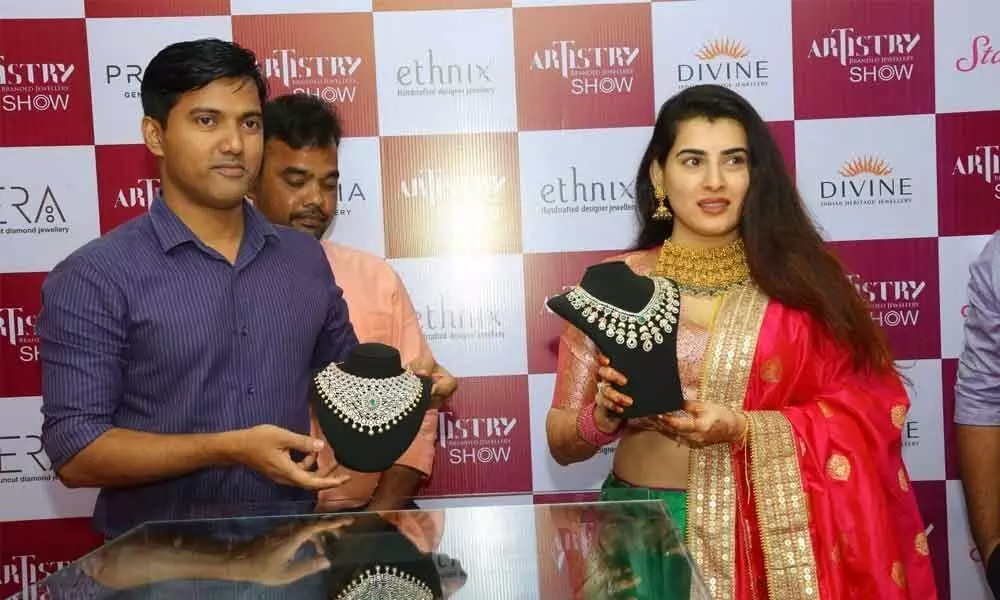 Malabar showroom relaunched at Kukatpally by Actress Archana