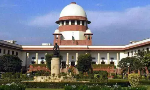 SC stays Allahabad HC order passed on Swami Chinmayanands plea