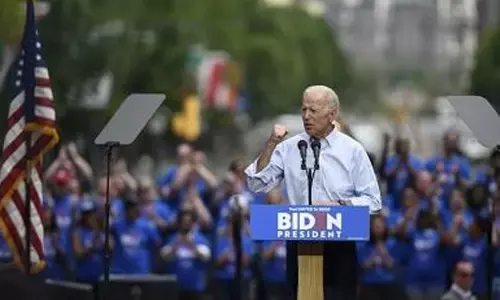 Biden addresses supporters in LA to consolidate base