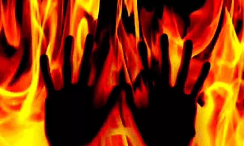 Woman  burnt alive in fire after gas leak in Suryapet