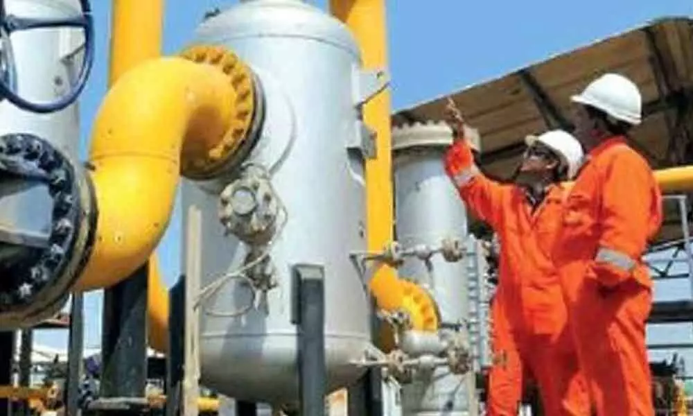 Essar, Adani, GAIL buy majority of Reliance gas