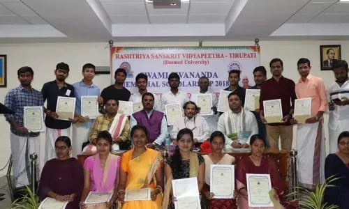 Swamy Sivananda scholarships presented to RSVP students in Tirupati