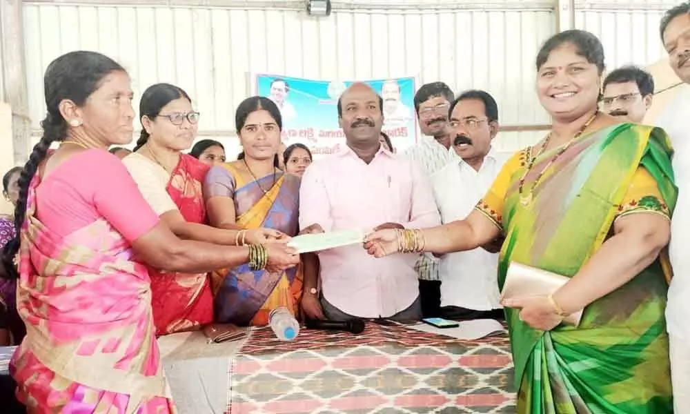 Yadadri-Bhongir: MLA Chirumarthi Lingaiah distributes Kalyana Laxmi cheques to beneficiaries