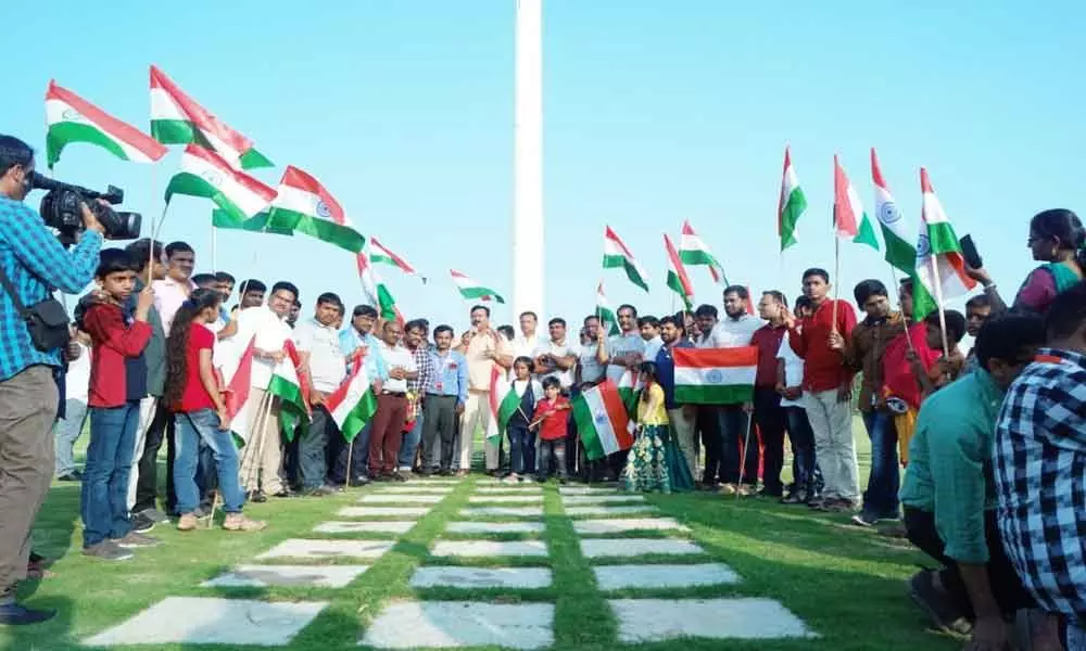 I stand for nation team gets grand welcome at Sanjeevaiah Park
