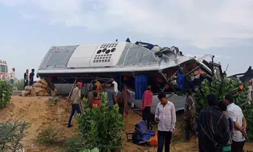 10 died, 30 injured as truck hits bus on Rajasthan national highway 11