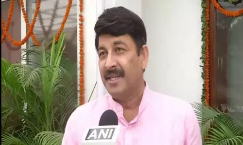 Medical emergency in Delhi: BJPs Manoj Tiwari