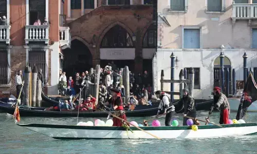 Flood-hit Venice to reopen all schools