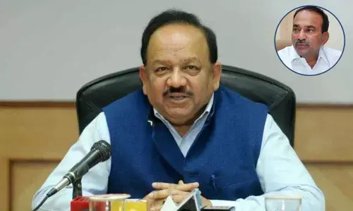 Eatala calls on Union Health Minister Harsh Vardhan in New Delhi