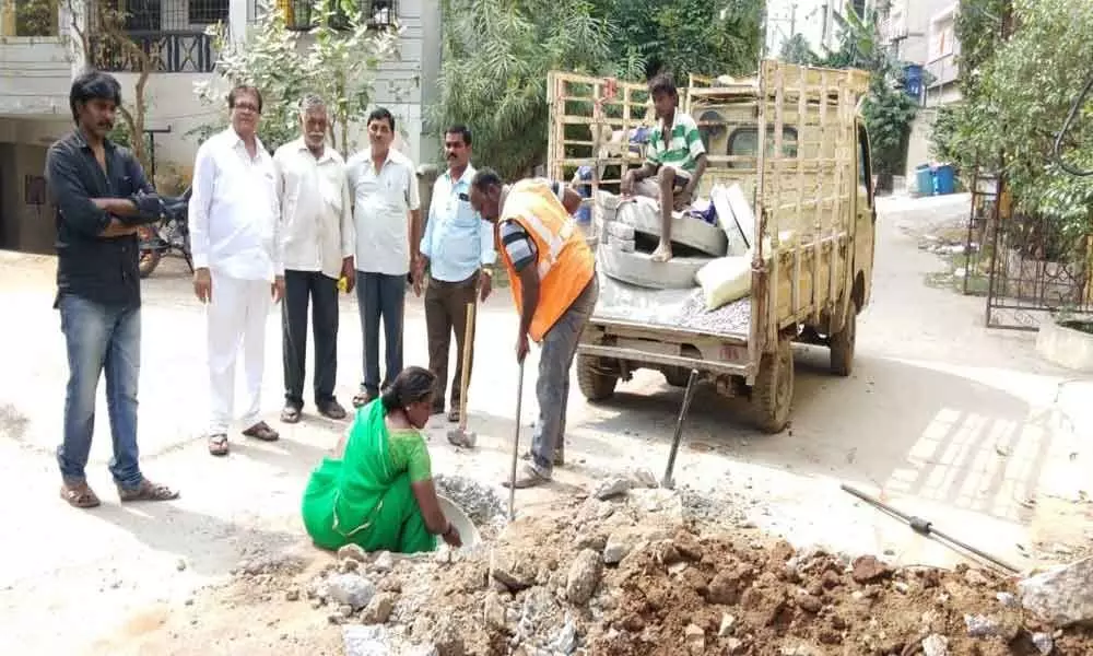 Corporator Janakirama Raju inspects civic works at Hydernagar