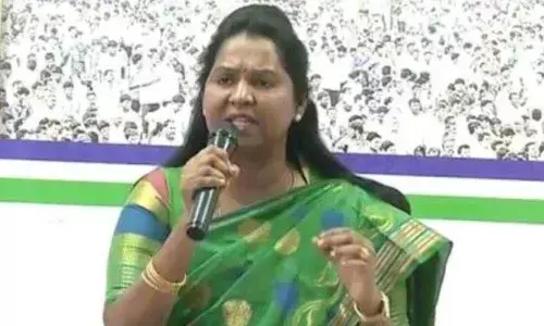 Guntur: Joint Collector issues notice to YSRCP MLA Sridevi on caste allegations