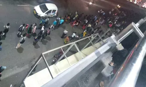 Hyderabad: Metro comes to a grinding halt