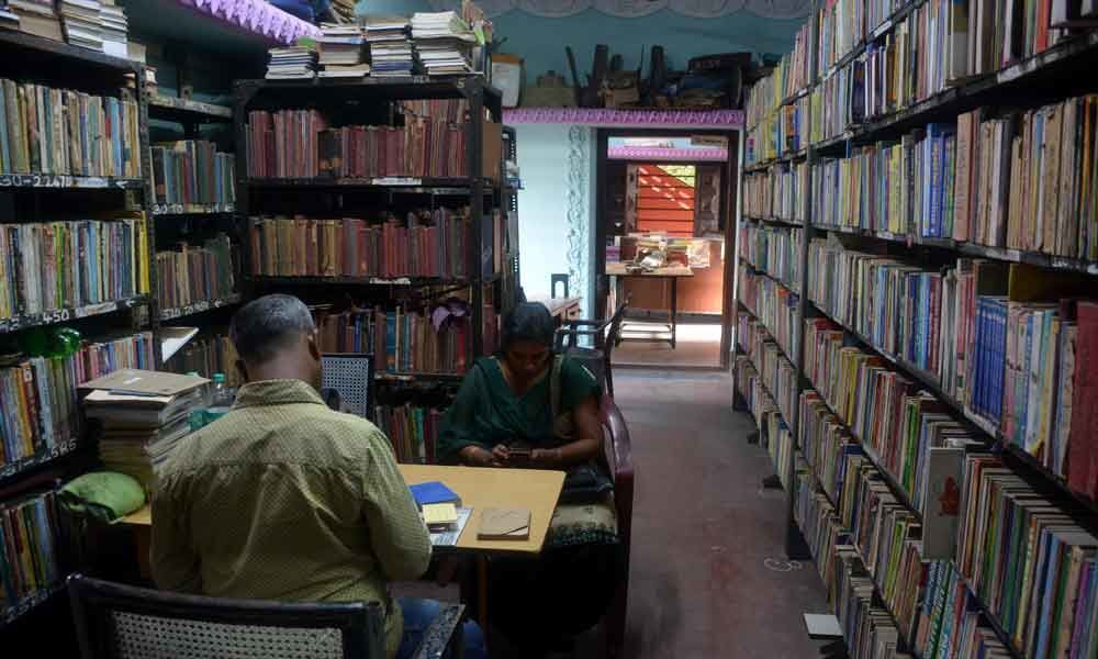 TS Govt libraries set to go digital