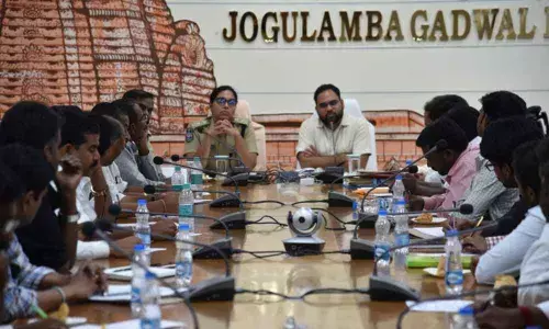 Gadwal: Aggrieved over low prices, Cotton Seed farmers complain to Collector K Shashanka