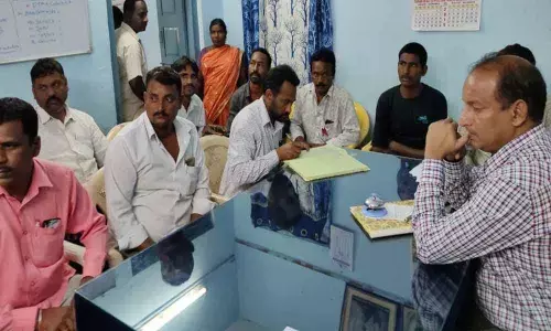 Civic chief warns against plastic use at Toopran