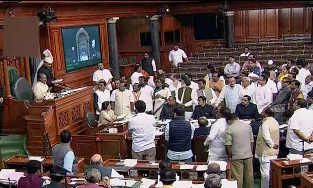 Opposition leaders protest in Lok Sabha over disinvestment of PSUs and electoral bond