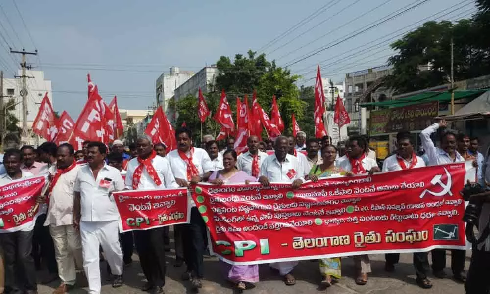 Khammam: Release Rythu Bandhu Scheme(RBS) money to Kharif farmers, CPI demands government