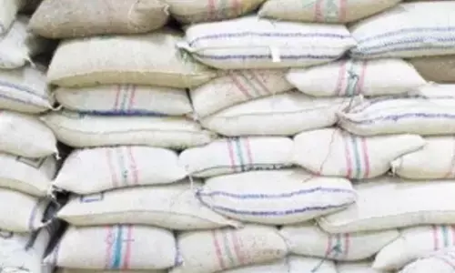 Telangana: 28 quintals of PDS seized in Gajwel