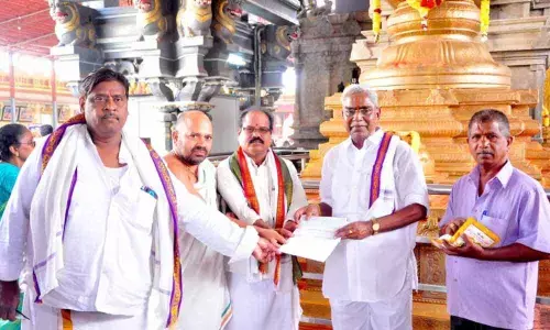 Devotee donates 1 lakh towards mass feeding at Bhadradri