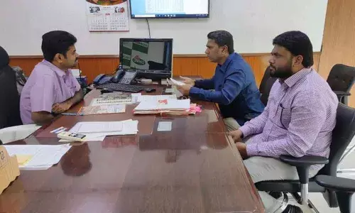 Karwan MLA raises civic issues with GHMC chief