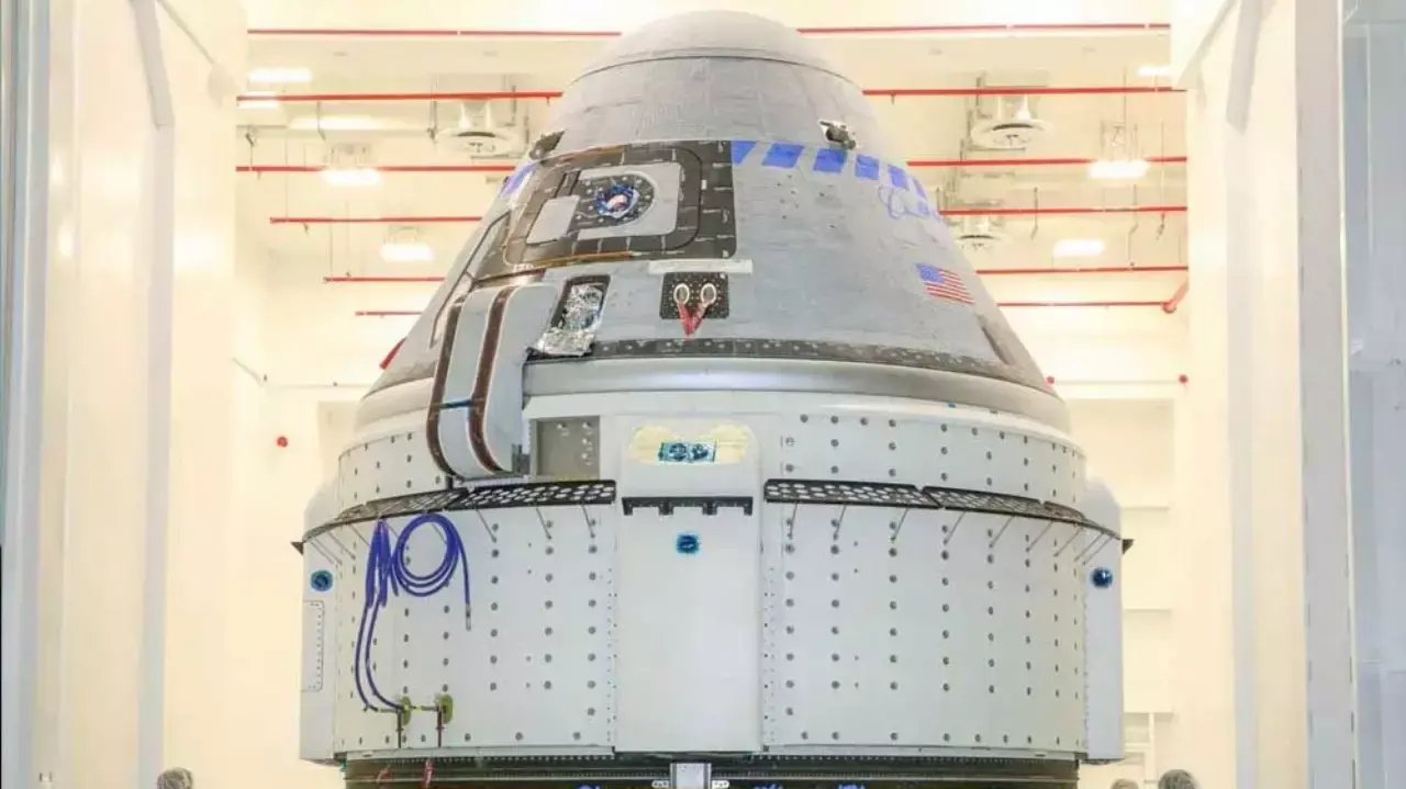 Boeing passenger spacecraft gets ready for December flight