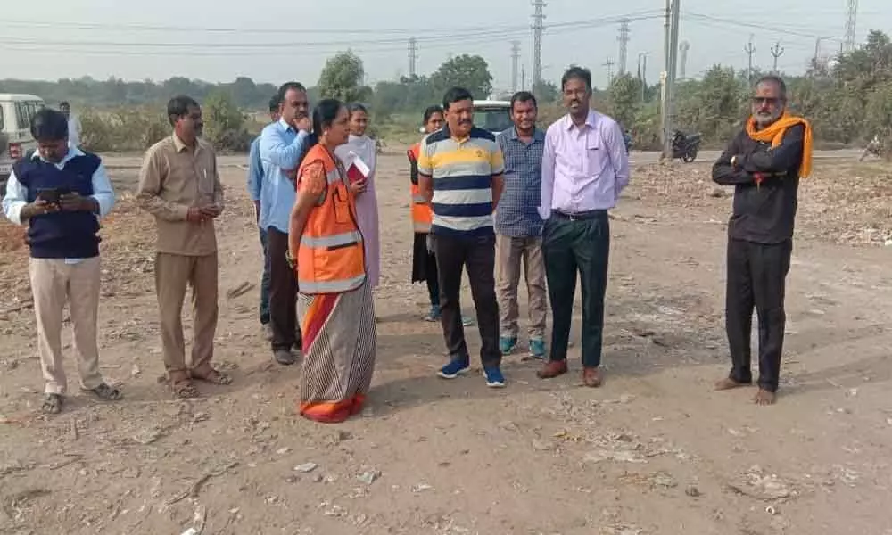 GHMC officials conduct inspections in LB Nagar