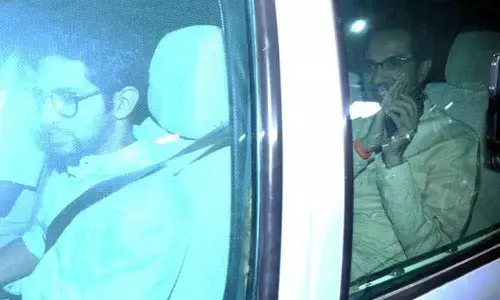 Uddhav, Aaditya meets Pawar late at night over Maharashtra tie-up