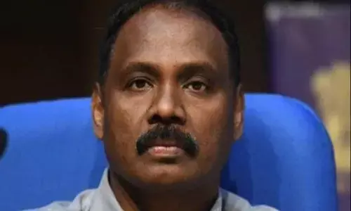 Lt Governor calls for road shows to attract travellers to J&K