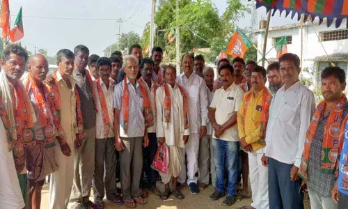 Narsampet : BJP calls to end TRS rule