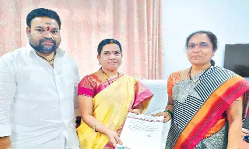 Deputy Commissioner Sailaja apprised of drainage issue at Nacharam