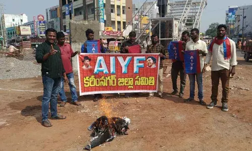 Private hospitals fleecing patients: All India Youth Federation