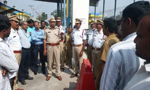 BPCL, IOC staff warned over illegal parking at Kapra